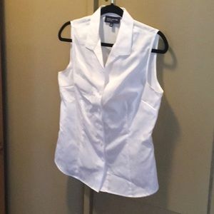Fitted sleeveless Jones blouse
